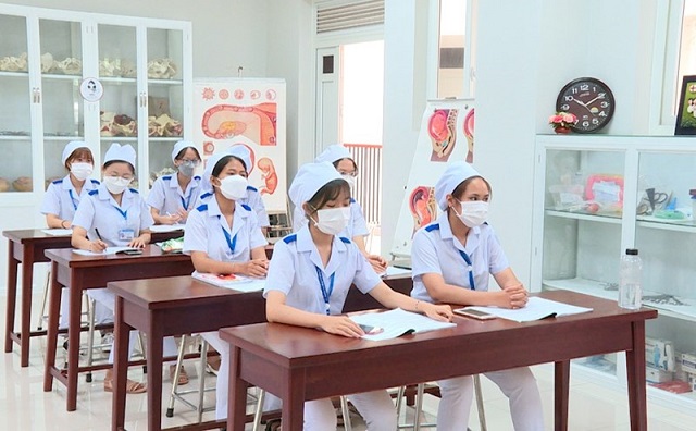 Tiêu chí chọn trường Điều dưỡng phù hợp tại TPHCM